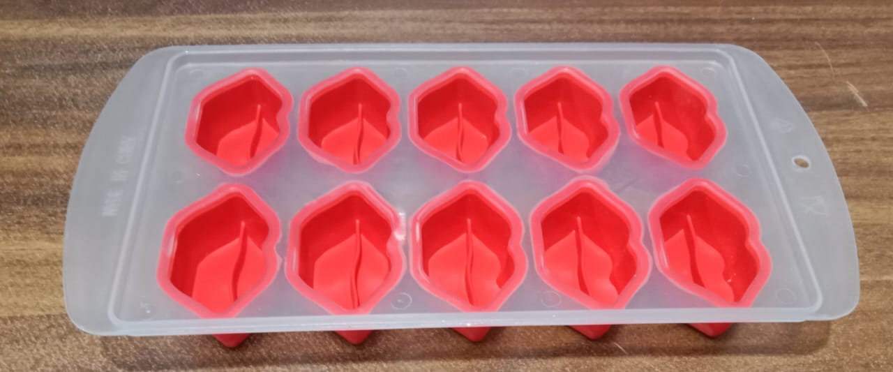Silicone Mold Ice Cube Tray Creative Sweet Multi Type Ice Tray Buckets, Ice Cube Trays Multi Fruit Shape Ice Tray (1 Pc) Silicone Mold Ice Cube Tray Creative Sweet Multi Type Ice Tray Buckets, Ice Cube Trays Multi Fruit Shape Ice Tray (1 Pc)